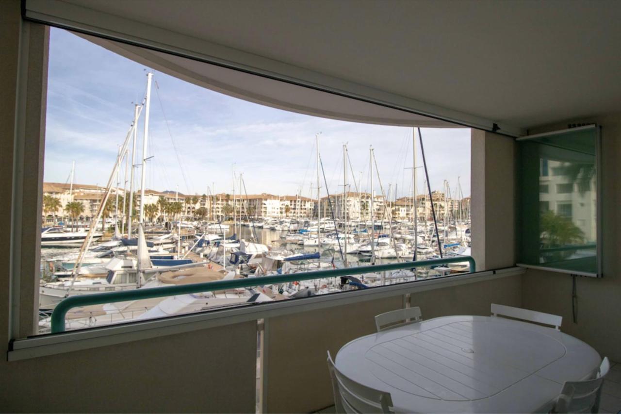 Appartement With Balcony And View On The Port *